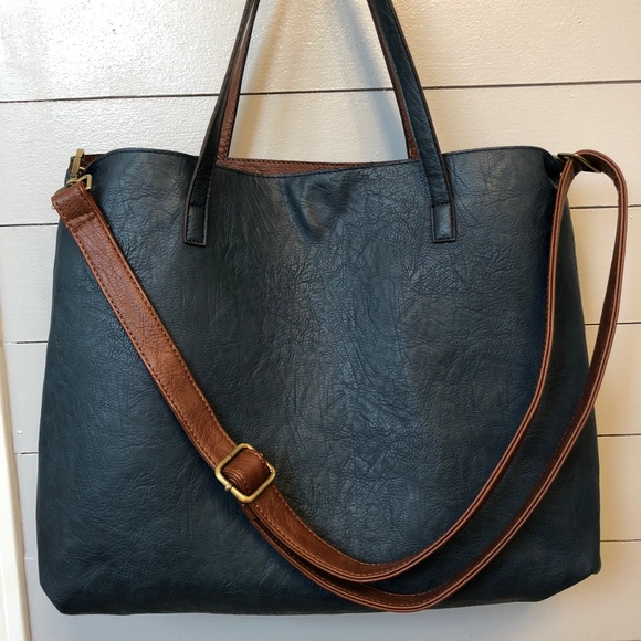 Free People Handbags - Free People Large Vegan Leather Tote